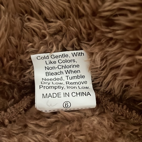 Brown Sherpa fleece jacket - zip front - cardigan style - short- size medium - Picture 4 of 5